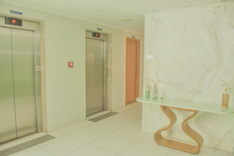 Apartamento em Boa Viagem Vistas Mar - 905