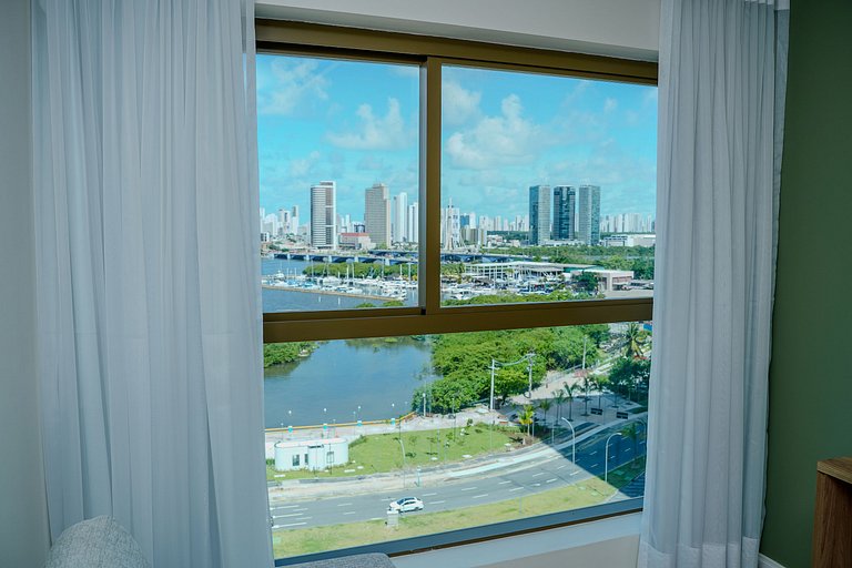 Flat Completo - Vista para o Recife - Cais 1011